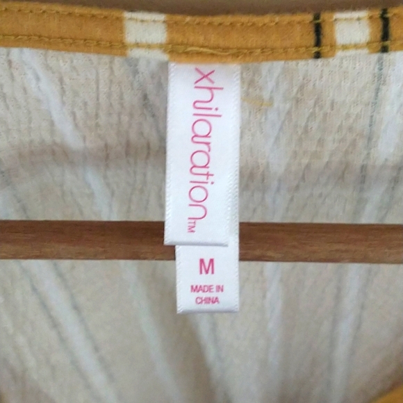 Xhilaration golden yellow faux wrap dress size M - Picture 6 of 6